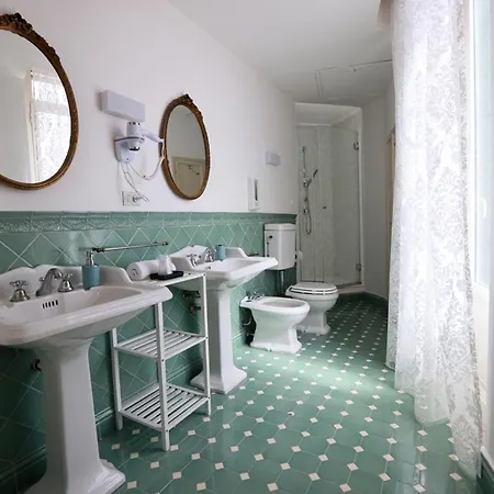 Il Siciliano Room's & Guest house *