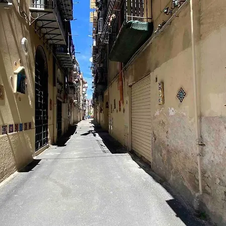 Residenza Dei Tartari - Historic Center * Palermo