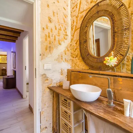 Pet Friendly In With Kitchen Holiday home *
