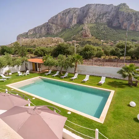 Pet Friendly In With Kitchen * Palermo