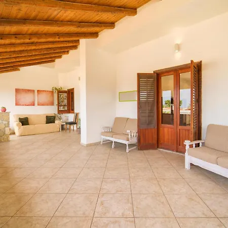 Holiday home Pet Friendly In With Kitchen *