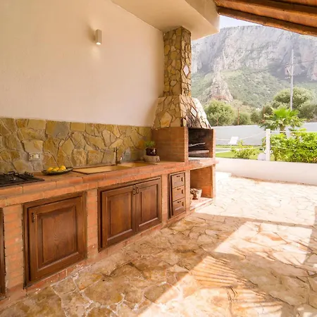 Holiday home Pet Friendly In With Kitchen Palermo