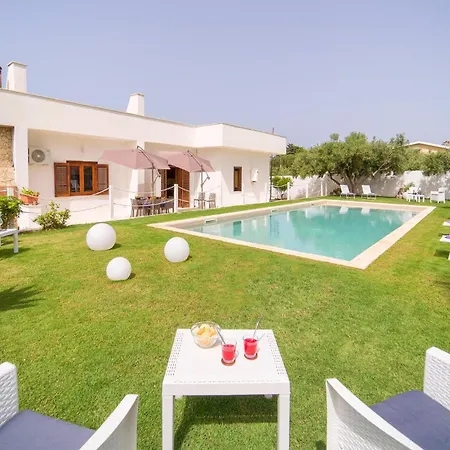 Holiday home Pet Friendly In With Kitchen *