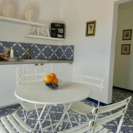 Zisa Apartment *