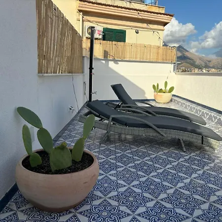 Apartment Zisa