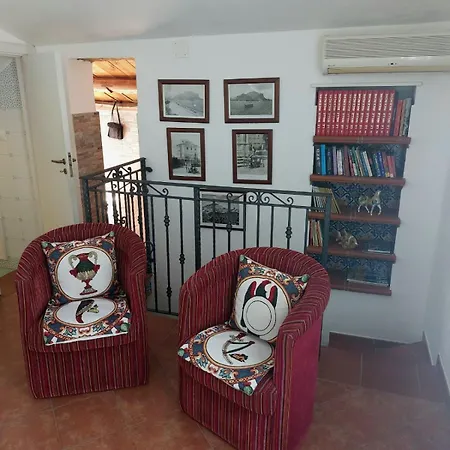 Casa Del Parlamento Palermo