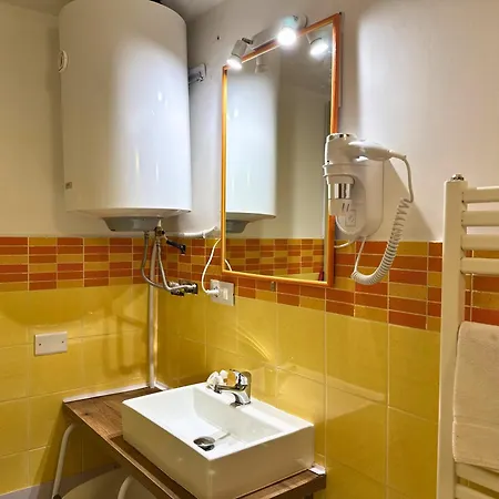 Orange Lemon Center 巴勒莫
