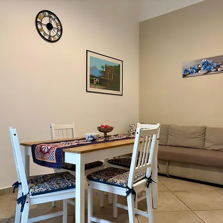 Balcony & Terrace Near Attractions * Palermo