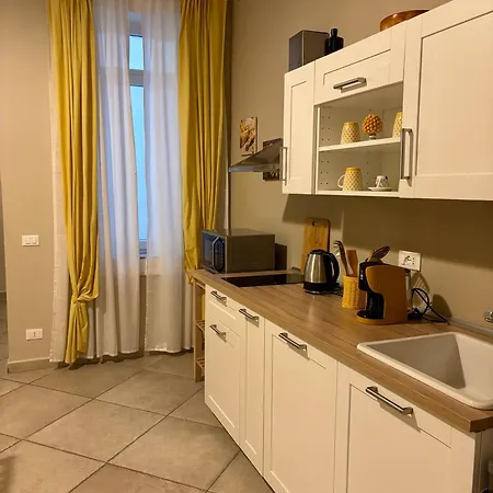 Balcony & Terrace Near Attractions * Palermo