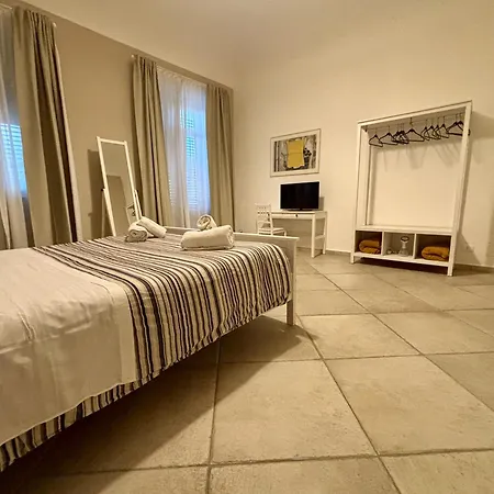 Balcony & Terrace Near Attractions *
