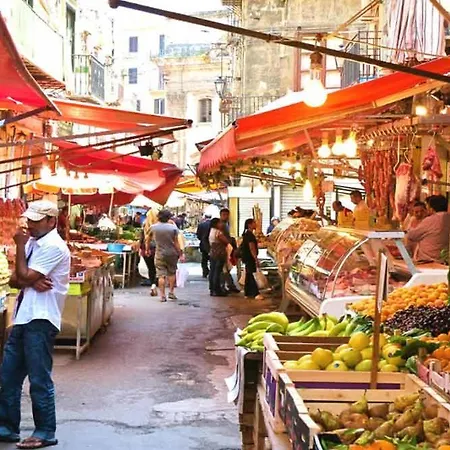 Appartamento La Casetta Di Filippina Fronte Policlinico *