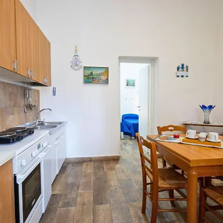 Appartamento Lovely In Palermo-sferracavallo