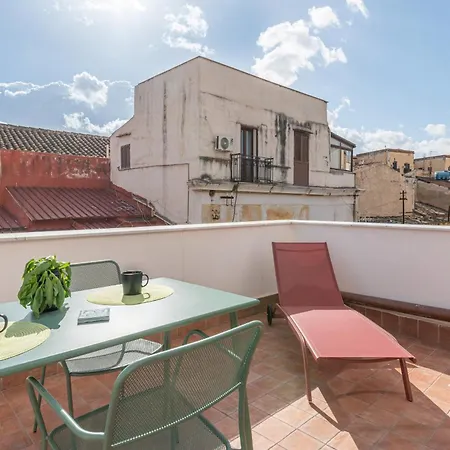 Casa Sant'agata Con Terrazza By Wonderful Italy *