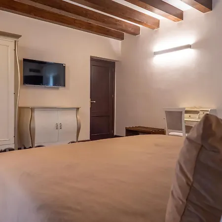 Hotel Alliata Di Pietratagliata 5*