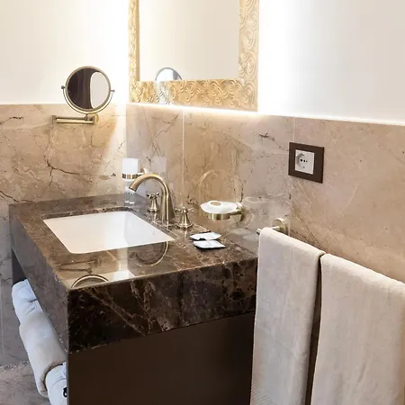 Alliata Di Pietratagliata 5* Palermo