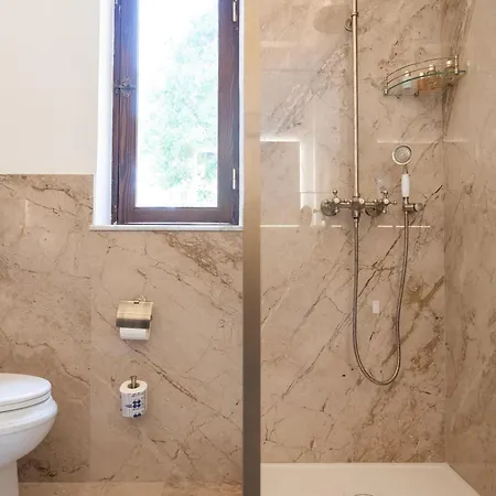 Alliata Di Pietratagliata Hotel Palermo