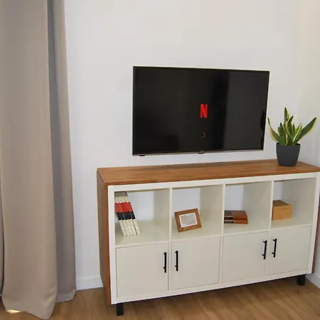 Apartment Rosato 1 - Moderno E Confortevole Con Spazio Esterno Tra Mondello E Il Centro Storico Palermo
