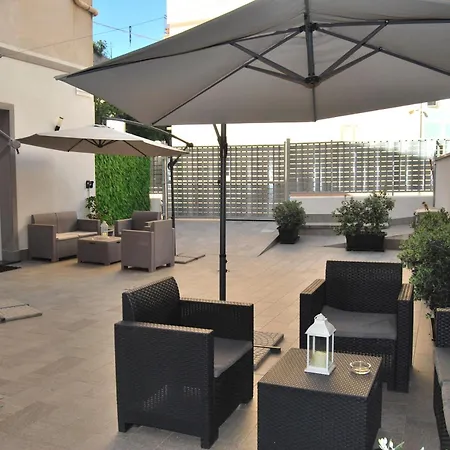 Apartment Rosato 1 - Moderno E Confortevole Con Spazio Esterno Tra Mondello E Il Centro Storico Palermo