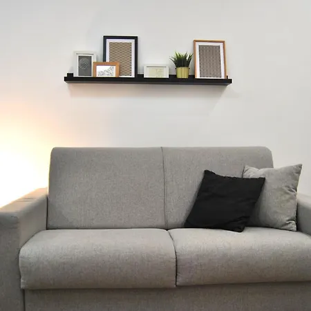 Apartment Rosato 2 - Moderno E Confortevole Con Spazio Esterno Tra Mondello E Il Centro Storico Palermo
