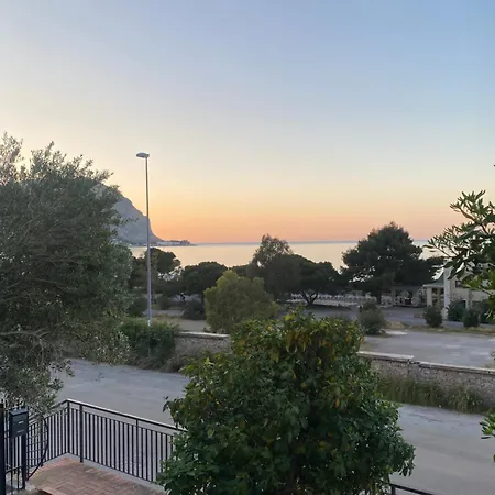A Pochi Passi Dal Mare - Addaura