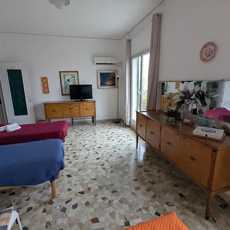 Maqueda Homestay Palermo