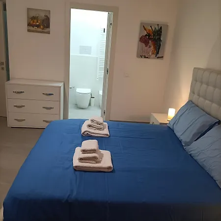 Mondello Bed & Palermo