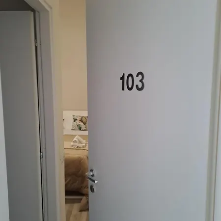 Bedroom La Stazione * パレルモ