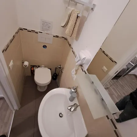 ベッド・アンド・ブレックファスト Bedroom La Stazione *