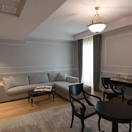Hotel Grand Et Des Palmes