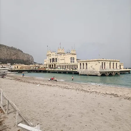 Mondello Bed & Guest house Palermo