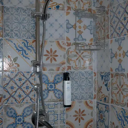'ni Mia Apartamento