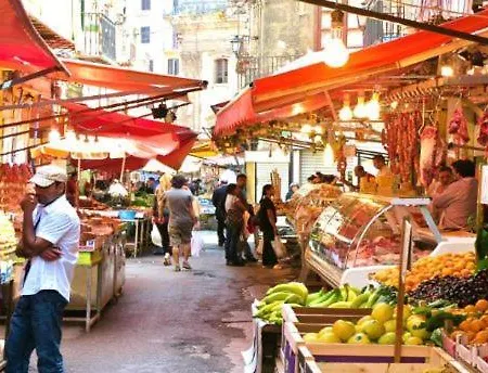 Maya's Close To Ballaro Market And Station *