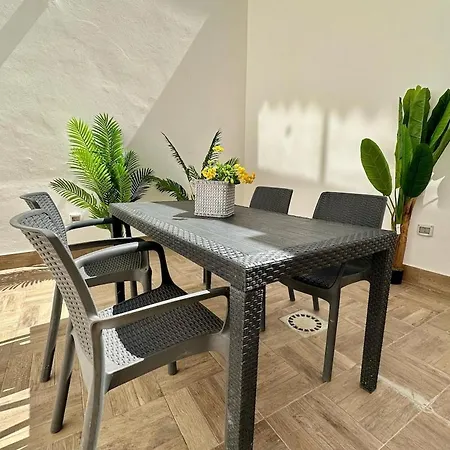 Pippo's Home, Moderno, Accogliente E Con Spazio Esterno Privato Vicino Tra Mondello E Il Centro Storico Di Апартаменты *