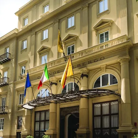 Hotel Grand Et Des Palmes 5*