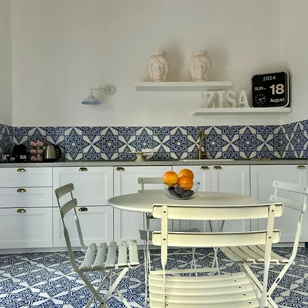 Apartment Zisa *