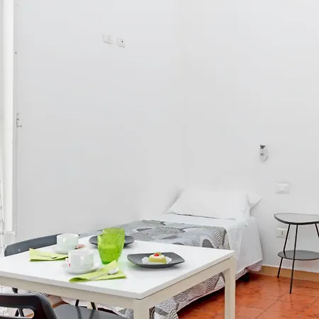 A Casa Di Amici Хостел