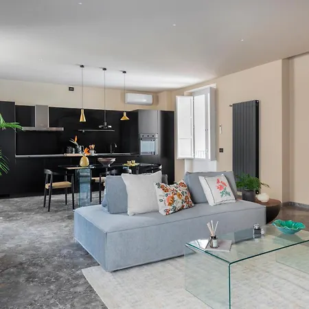 Palazzo Valguarnera - & Luxury Apartment *