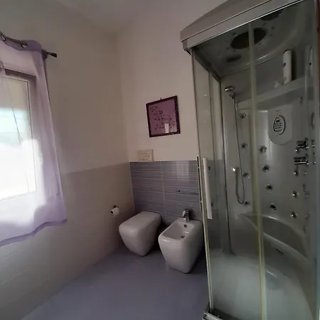 Oasi Mondello منزل للإقامة باليرمو