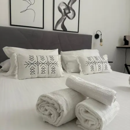 Bed & Breakfast Villafranca Settantuno