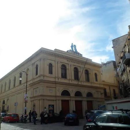 Hotel Palazzo Nuccio *
