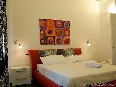 White Oda ve Kahvaltı 3*