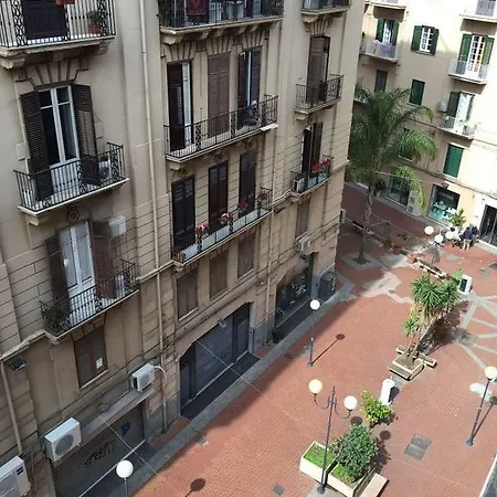 Alojamento de Acomodação e Pequeno-almoço Villareale Palermo