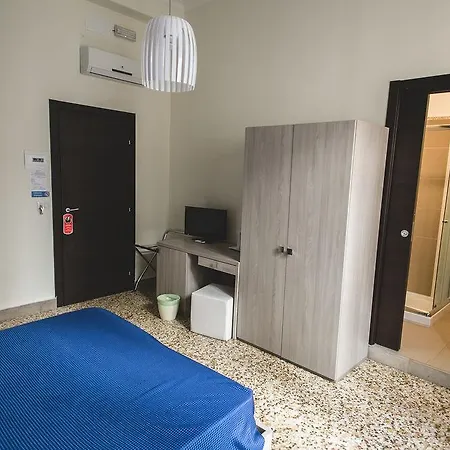 فندق مبيت وإفطار غرف وأجنحة إل كوادريفوجليو 3*