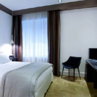 Principe Di Villafranca Hotel