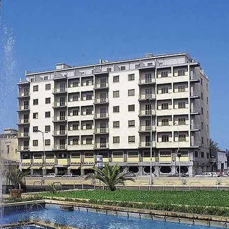 מלון Ponte 3*