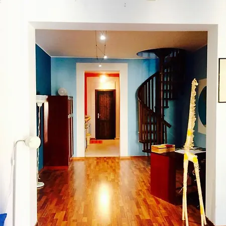 Re Federico Apartment *