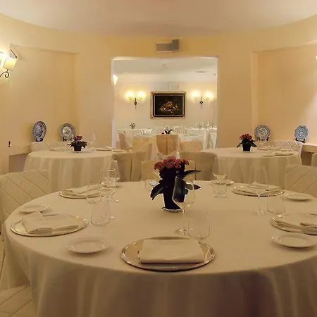 Federico Ii Central Palace 4*