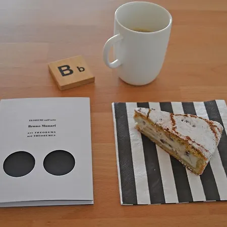 Bed And Book Giusino Couette-café Palerme