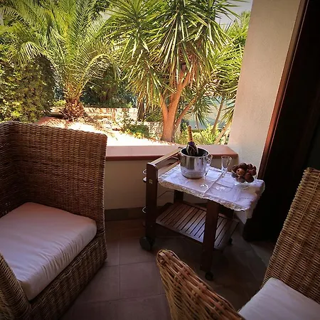 Al Colle Dei Principi Apartment Palermo