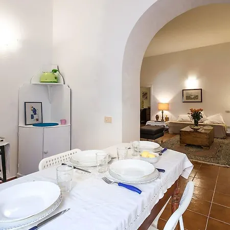 Apartman At Kalsa Quiet Flowered Terrace! Free Parking! Ideal For Remote Working! *
